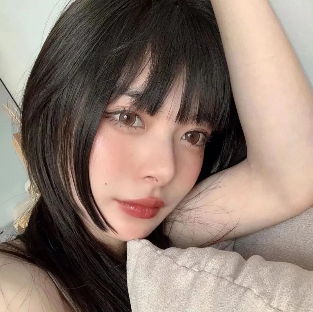 北极百货的秋乃小姐